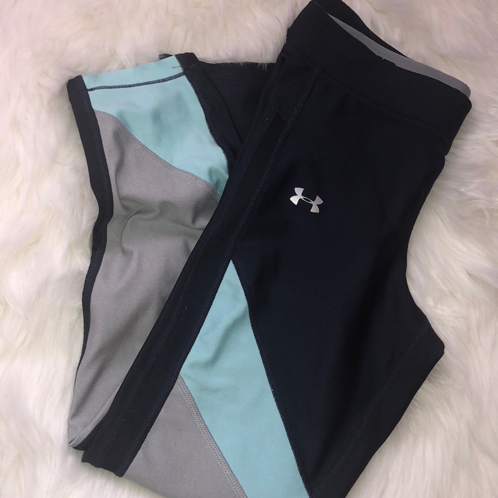 Under Armor woman’s leggings!!! Size medium